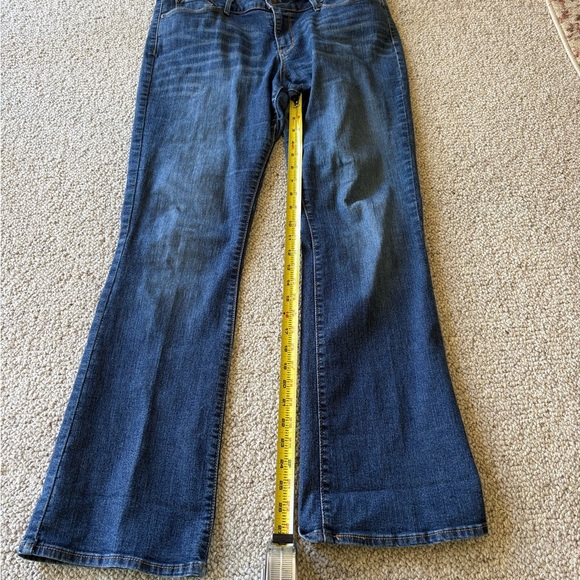Denizen from Levi's Dark Blue Flare Jeans - Picture 8 of 8